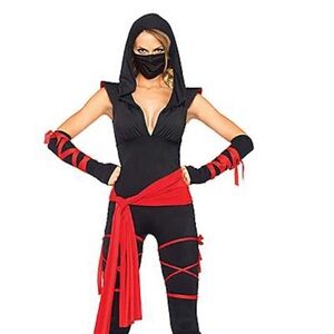 Black and Red Ninja Costume Woman